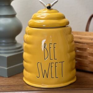 Rae Dunn Bee Hive Canister